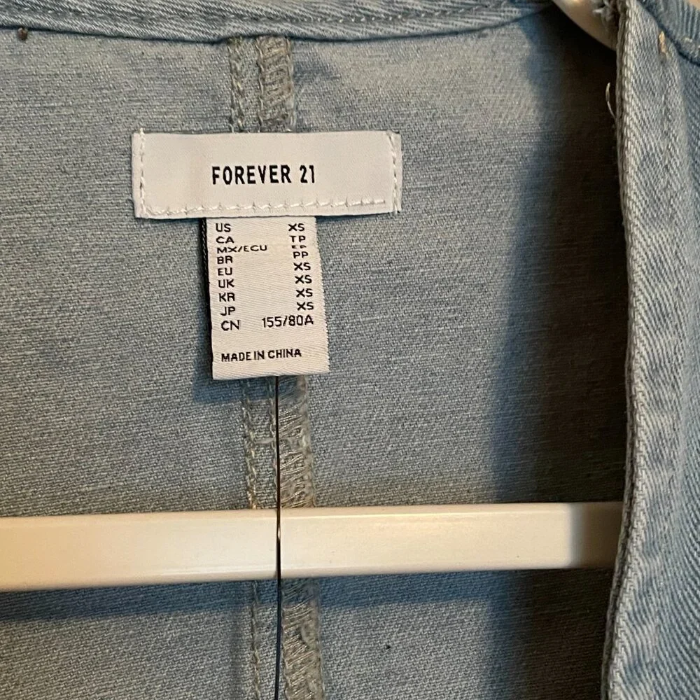 Forever 21, XS, Light Wash Denim Vest - Picture 4 of 9